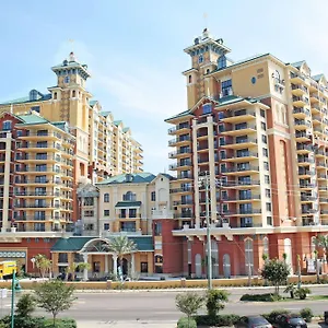 Hotel Emerald Grande At Harborwalk Village